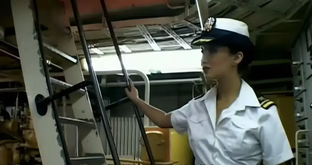 《军舰上的女兵》未删减HD高清完整版在线观看-《军舰上的女兵》全集免费播放-网盘资源下载