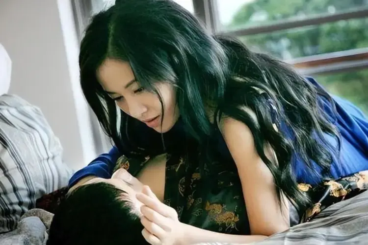 韩国电影《嫂嫂情事》全集高清免费看-《嫂嫂情事》未删减版1080P在线播放-无广告完整版资源
