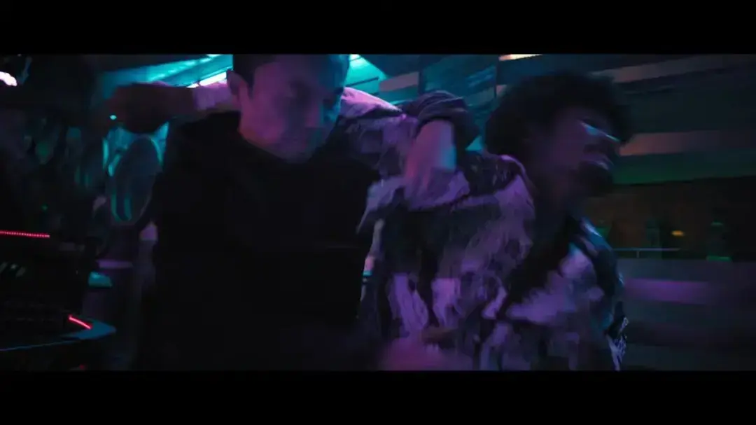 《火遮眼》完整版在线观看-谢苗孤胆英雄动作片 HD中字未删减资源-《火遮眼》2K修复版全集免费播放-火遮眼迅雷BT磁力链接